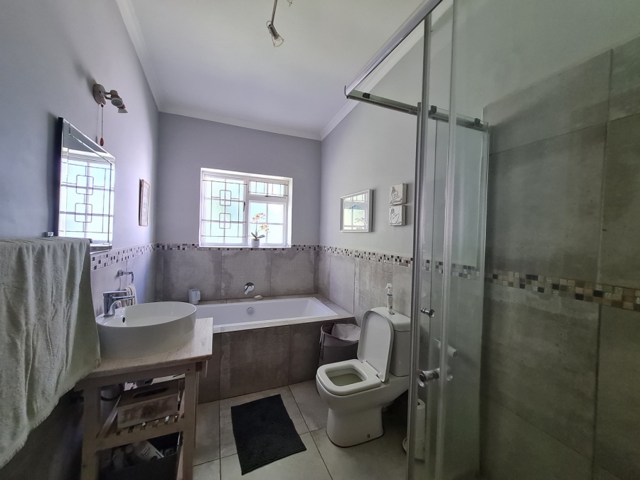 7 Bedroom Property for Sale in Robertson Rural Western Cape